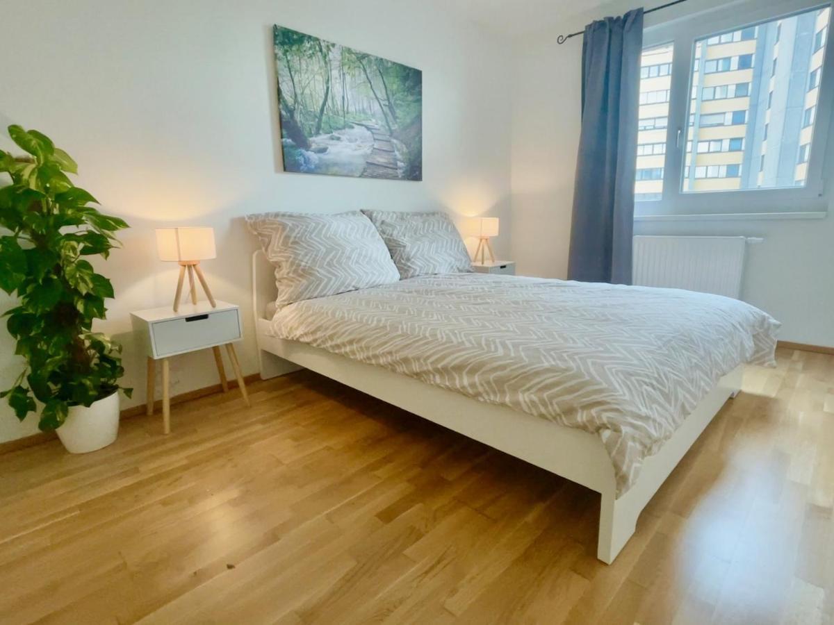 Bright Modern Flat With Balcony Apartman Bécs Kültér fotó