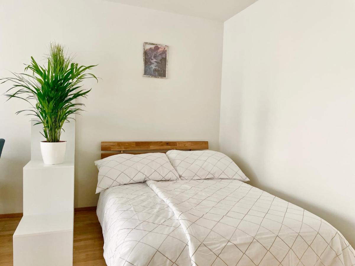 Bright Modern Flat With Balcony Apartman Bécs Kültér fotó
