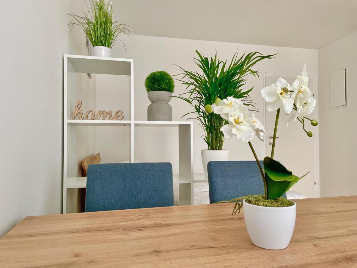 Bright Modern Flat With Balcony Apartman Bécs Kültér fotó